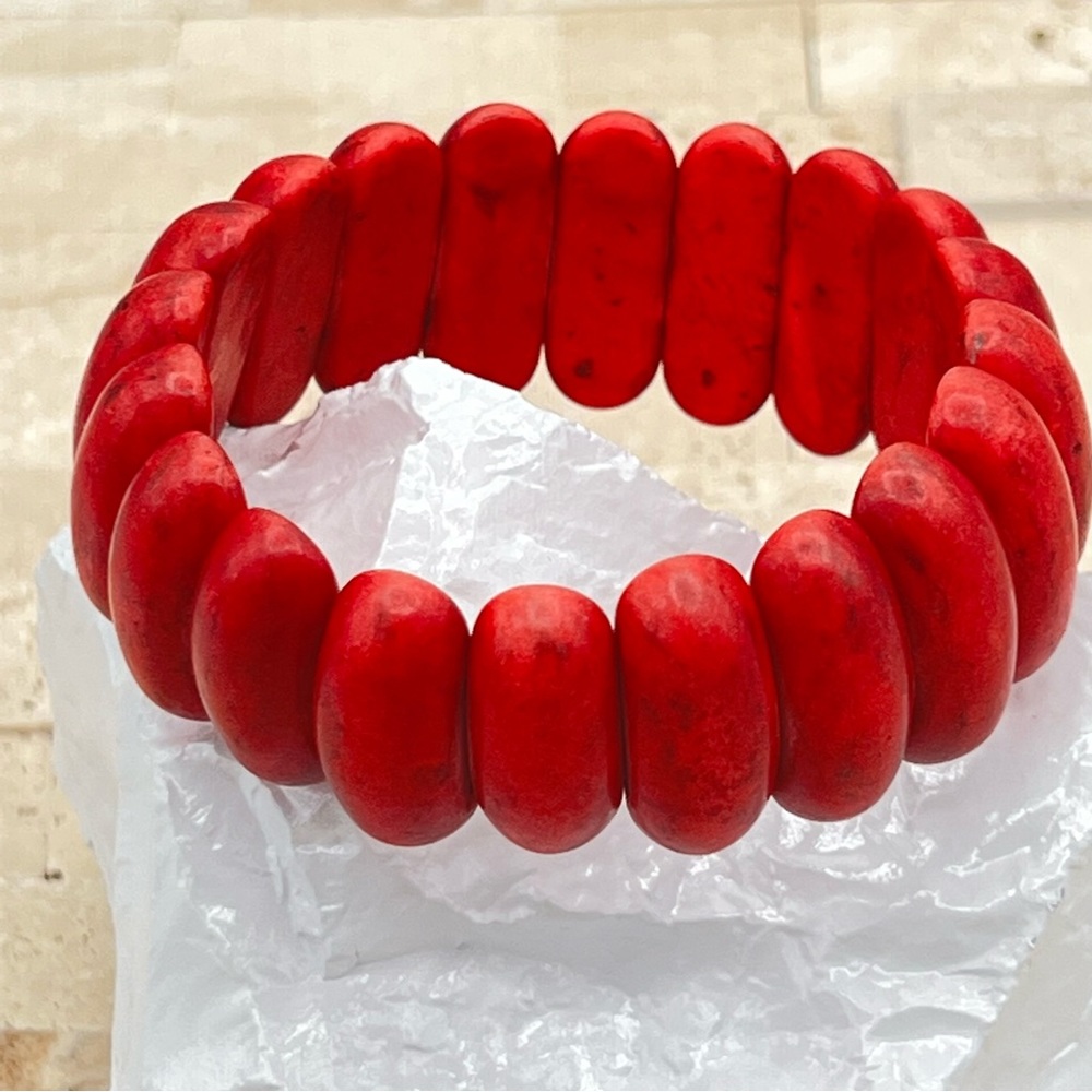 Red Hardwood Stretch Modern Estate Bracelet - Picture 2 of 7
